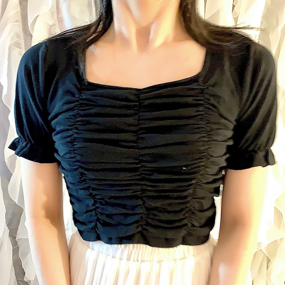 black crop top
